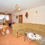Pod Gorami Zakopane