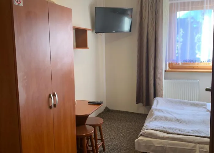 ホームステイ Pod Gorami ザコパネ