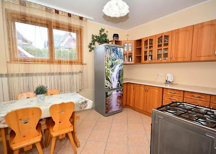 Pod Gorami ザコパネ